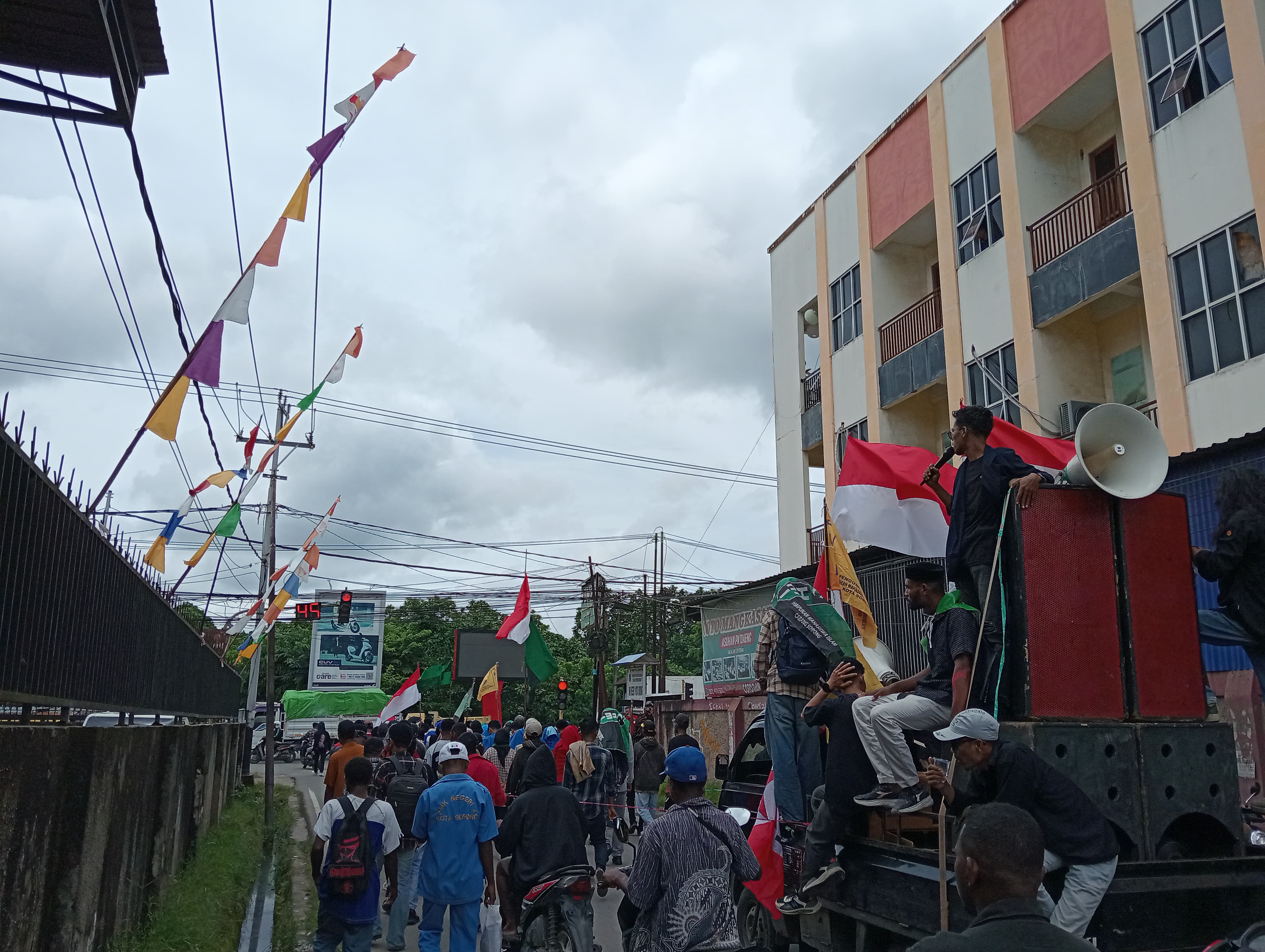 Tritura Rakyat Papua Barat Daya : Mahasiswa dan Pemuda Cipayung Desak DPR Kota Sorong